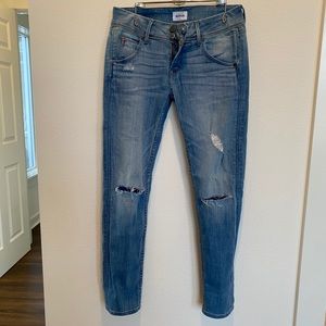 Hudson Crop Collin skinny size 24